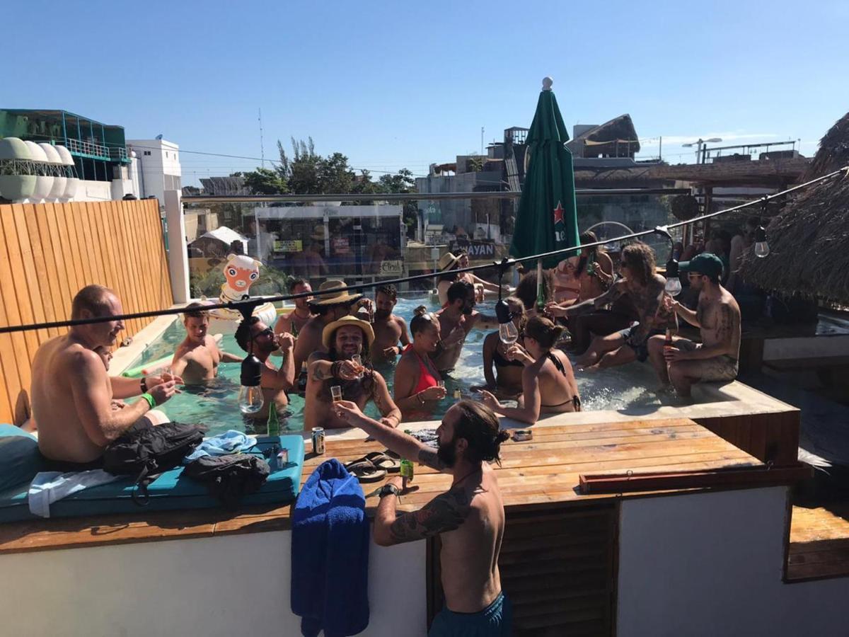 Straw Hat Hostel & Rooftop Bar Тулум Экстерьер фото