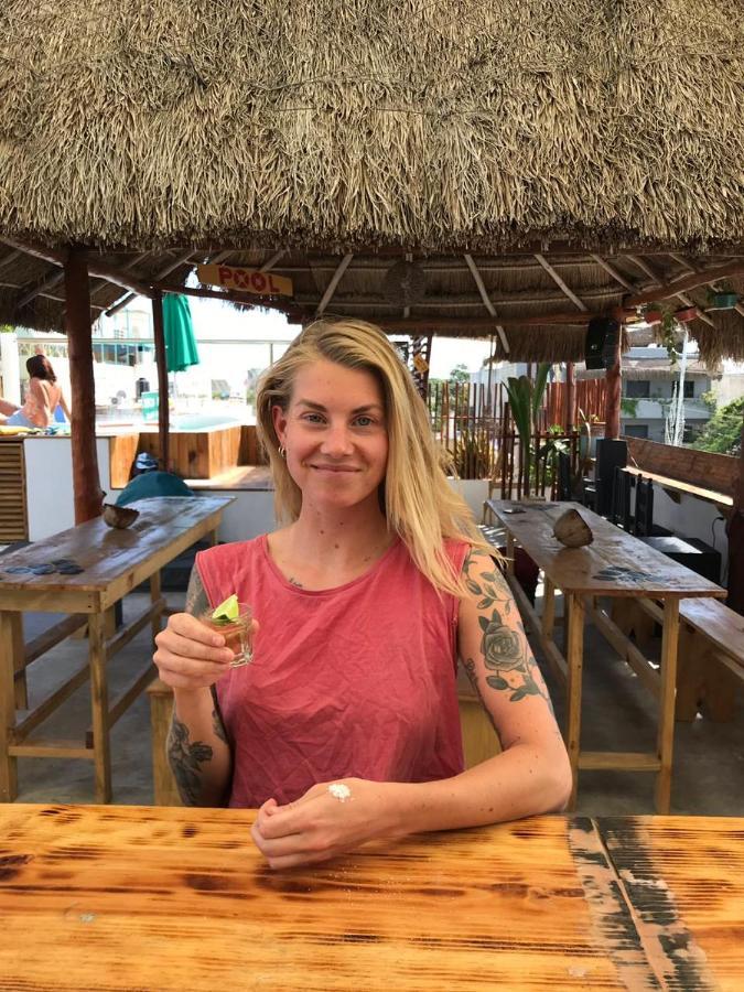 Straw Hat Hostel & Rooftop Bar Тулум Экстерьер фото