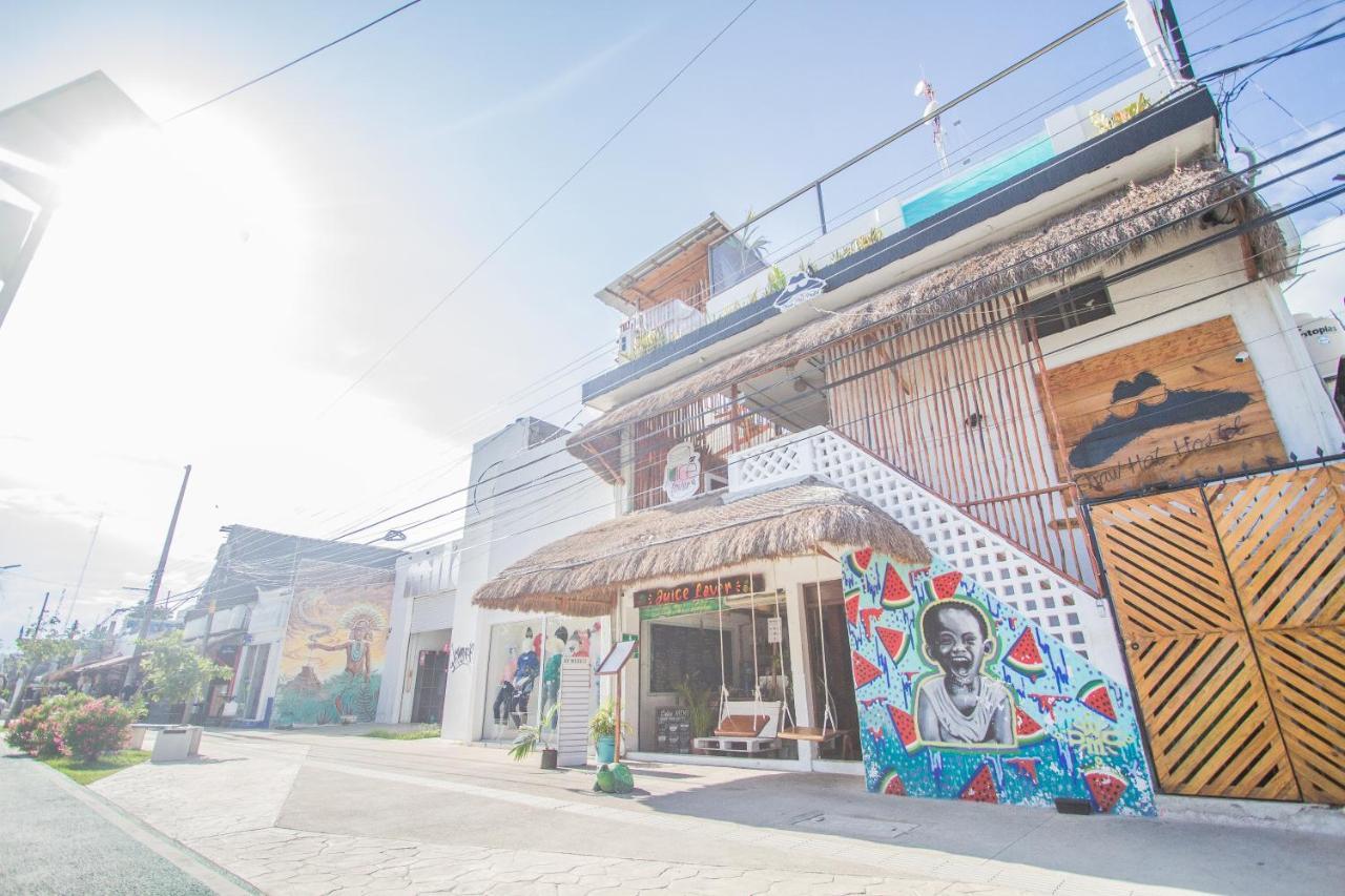 Straw Hat Hostel & Rooftop Bar Тулум Экстерьер фото