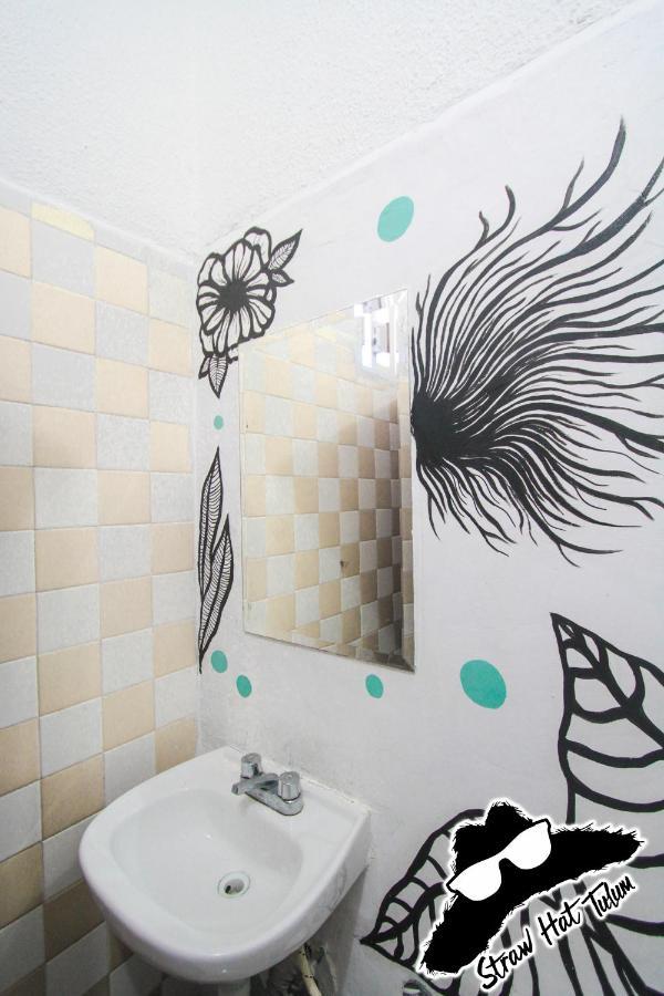 Straw Hat Hostel & Rooftop Bar Тулум Экстерьер фото