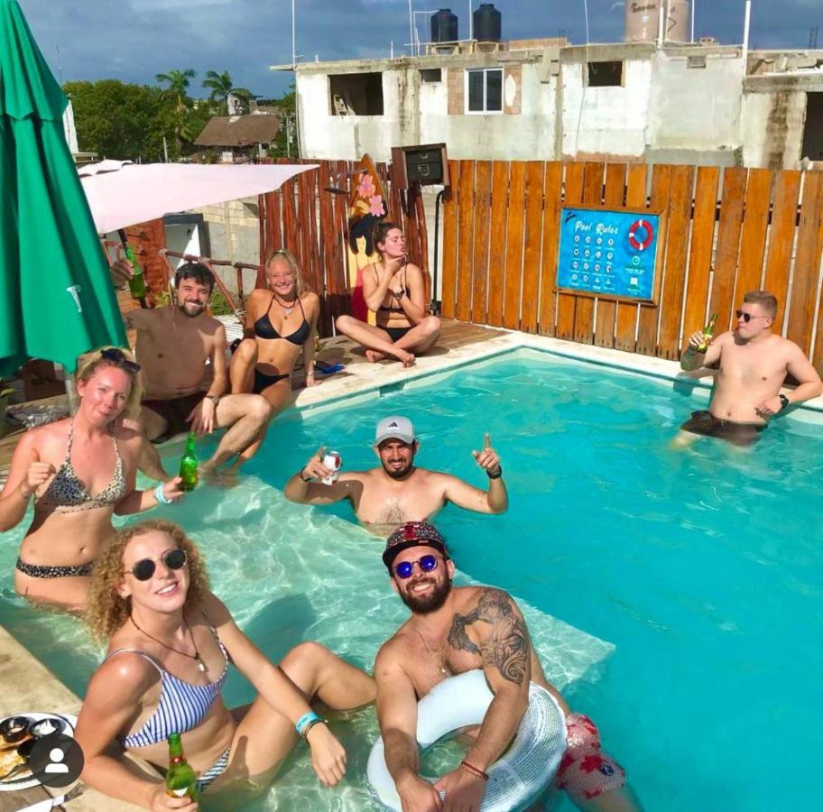 Straw Hat Hostel & Rooftop Bar Тулум Экстерьер фото